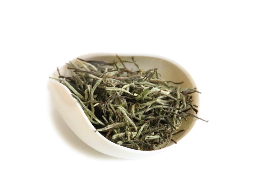 Как называется белый чай. Сян Чжень. Белый чай. Элитный белый чай. Белый китайский чай